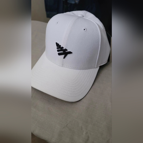 Men's Hat - Picture 2 of 3